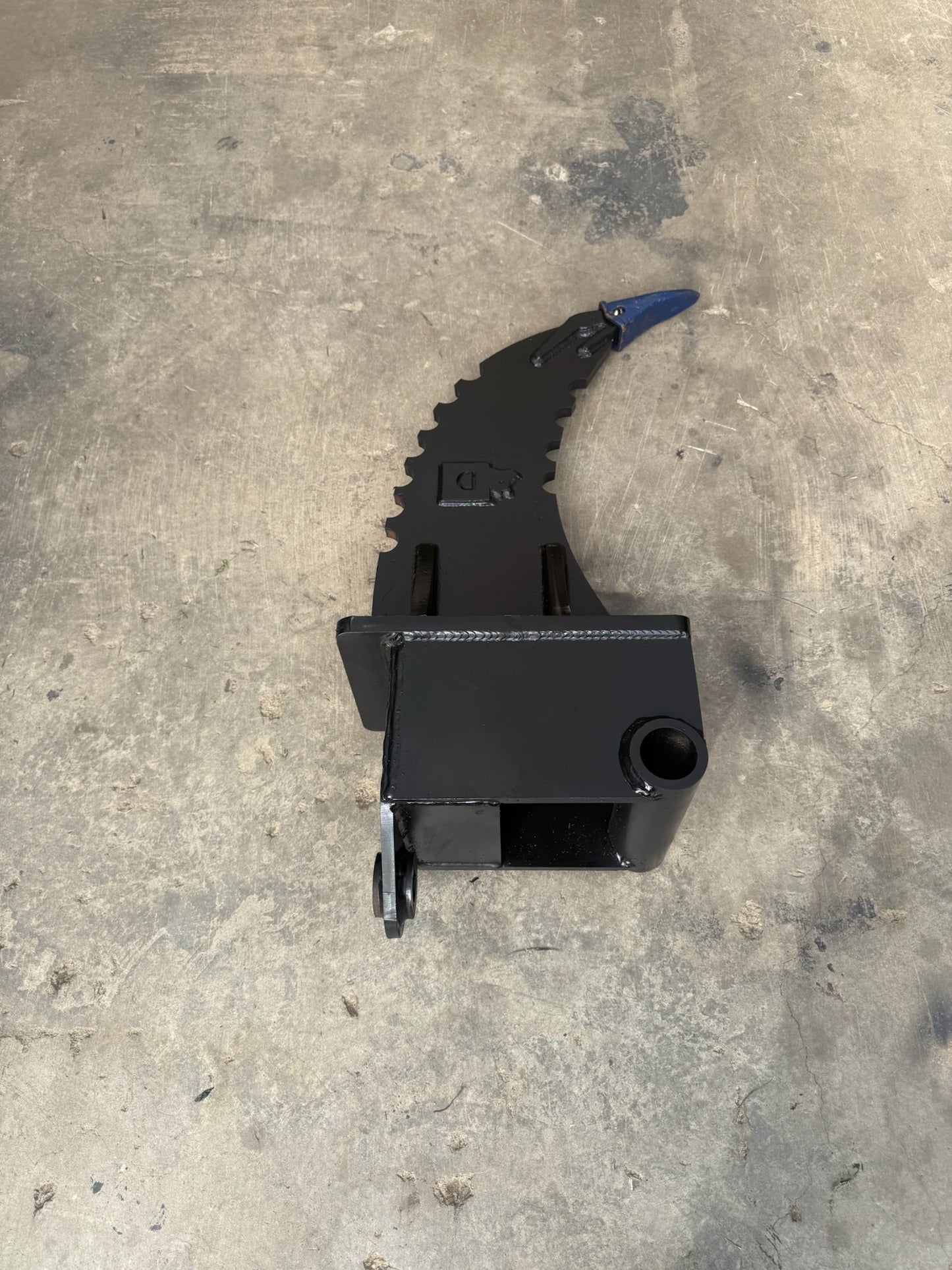TAG / Wain Roy Quick Coupler - 1.25” T Pin QC27 Root Ripper / Frost Ripper