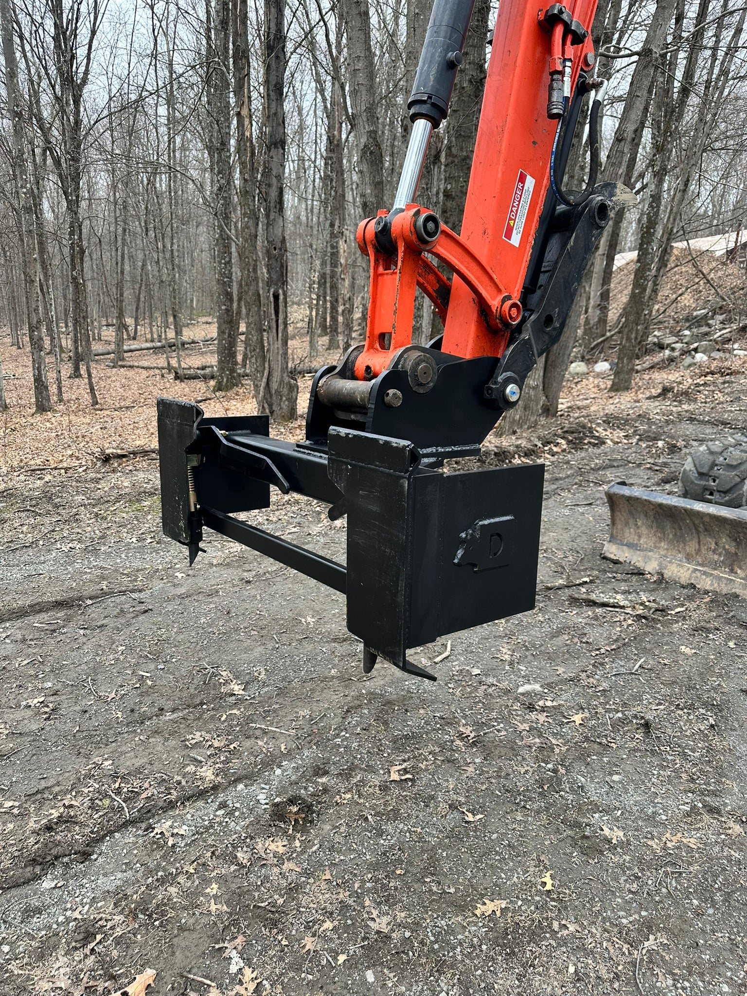 Excavator to Skid Steer Adapter For Kubota U45 | KX161 Quick Attach-2
