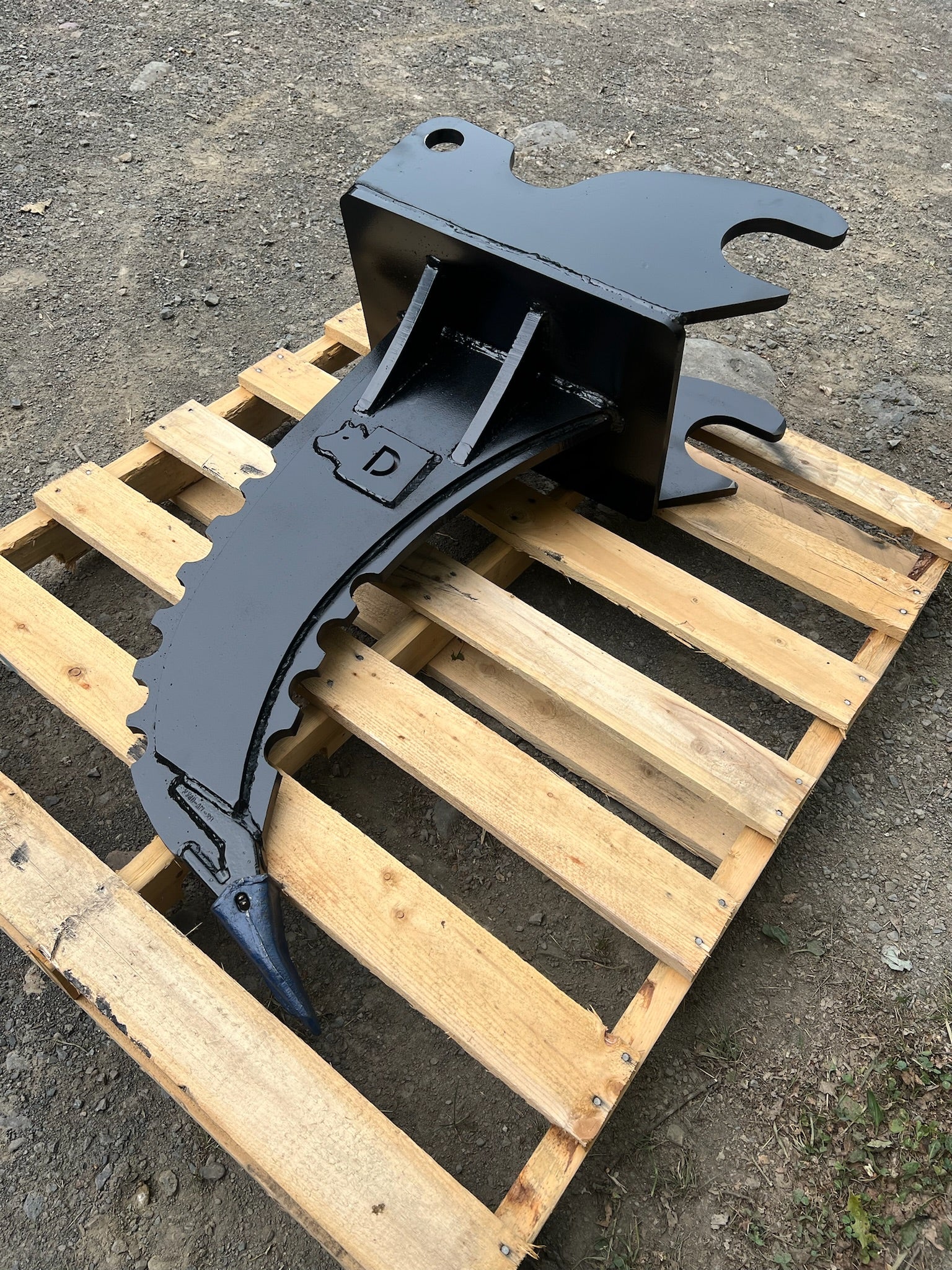 Heavy Duty Excavator Root Ripper - (6- 10 Ton Machines) – D Attachments